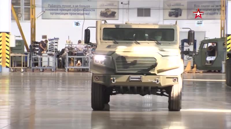 Испытания новой легкой бронемашины "стрела"