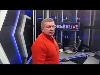 Соловьев бьет невидимого соперника