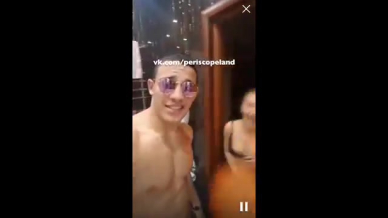 Пьяные голые бабы пляшут голыми