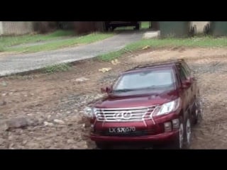 Lexus lx 570 радиоуправляемая большая машинка