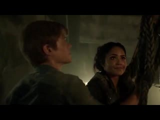 Macgyver 4x04 sneak peek 4 "windmill + acetone + celluloid + firing pin"