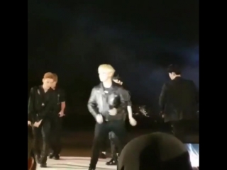 [fancam] [18 07 18] torch relay concert asian games 2018 hands up