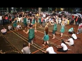 Bamboo dance tinikling