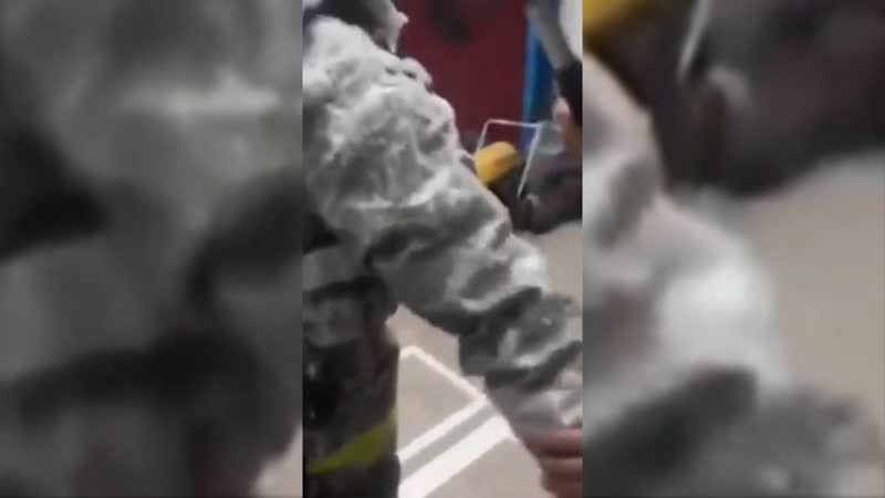 Якутские пожарные потушили пожар при минус 54 на улице и покрылись льдом