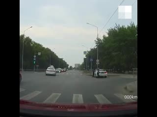 Нахальный свадебный кортеж на щербакова