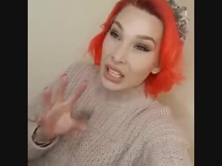 Девушка рубит правду матку!)