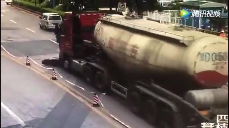 Фура porn video – Фура раздавила мотоциклиста