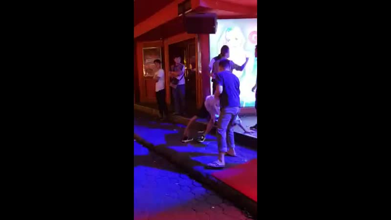 Ночного porn video – Пьяная драка возле ночного клуба паттайя таиланд