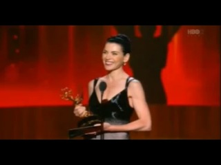 Julianna margulies wins outstanding lead actress in a drama series | emmy awards 2014