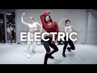 1million dance studio electric alina baraz / may j lee choreography