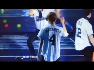 Baekhyun playing nunchucks