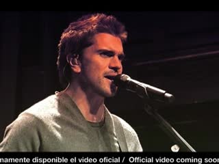 Me enamora (behind 'la vida ' preview)