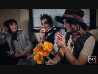 Palaye royale merry christmas w/ jack hawk 9000 knife