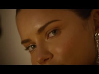Bcbgmaxazria beyourownmuse fw19 campaign ft adriana lima ( 720 x 1280 ) mp4