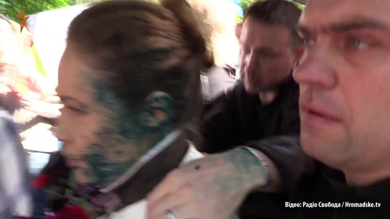 У слов’янську облили зеленкою депутата королевську