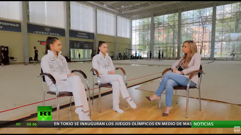 Арина и дина аверины (русские субтитры) художественная гимнастика в россии rt испания 2021