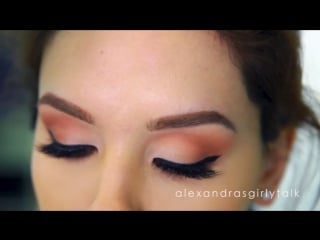 How to apply eyeshadow perfectly (beginner friendly hacks)