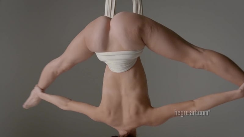 Қаралар жас ақ жігіттерді трасса