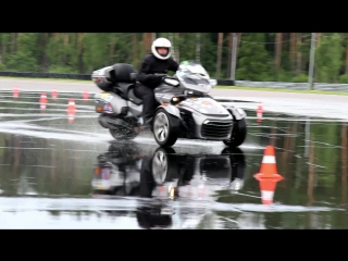 Bmw с коляской vs трицикла can am spyder