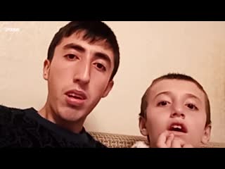 Чел с гранатой