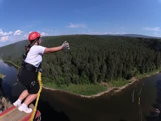 Молчаливая девушка