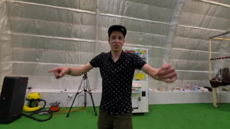 [пушер] кто последний перестанет целоваться с моделью, получит рублей! челлендж