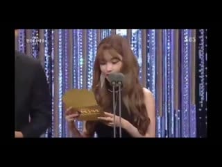 190903 chungha presenting at the 46th annual korean broadcasting awards