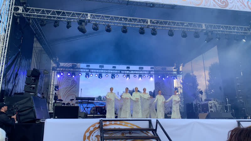 Праздничный концерт