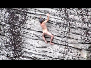 Free soloing with a