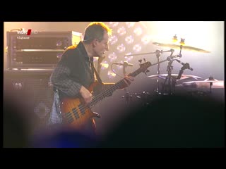 Them crooked vultures (john paul jones / dave grohl) live at rockpalast