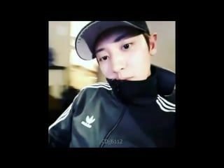 [160925] chanyeol played a snippet of one of his original songs with kyungsoo 도경수 디오 do d o dohkyungsoo kyungsoo