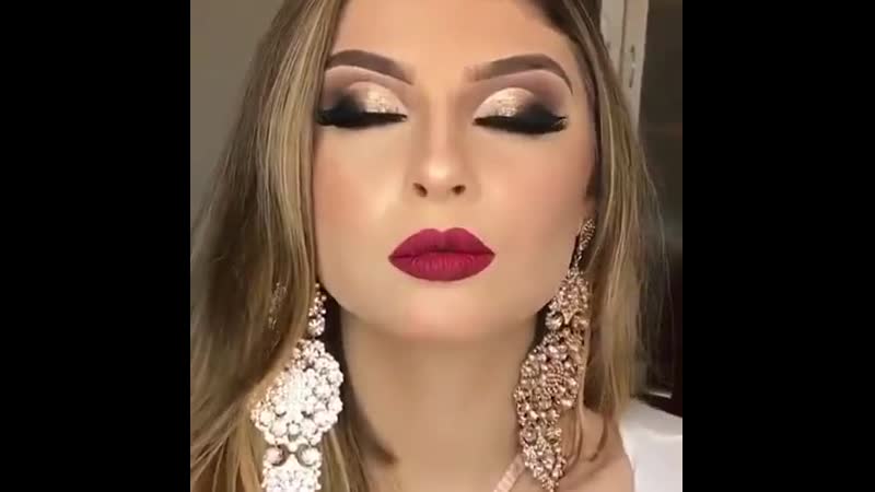 Очень красивый вечерний макияж!