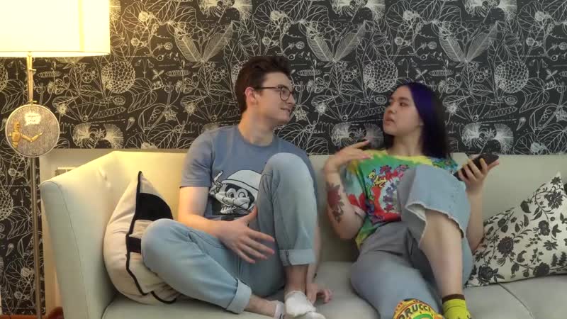 Ищем пару в тиндере с анастасиз