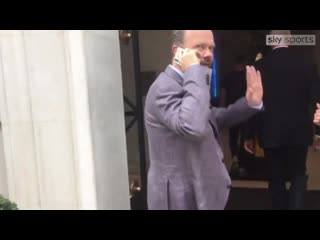 Video ed woodward arriving at mufcs london offices for talks over paulo dybala mulive [sky]