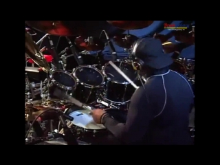 Carter beauford under the table and drumming (part 2)