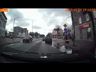 Бойкая дама