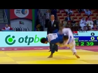 Here’s what happened the last time rus met ksa on the judo mat olympic champ galstyan rus in blue hamad ksa in white