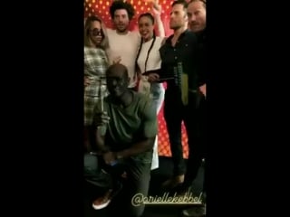 Midnighttexas sdcc2018 is getting ready sending out love yall ! @parisafh @ariellekebbel @dylanbruce @pmensahonline @francoarno