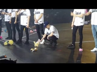 [fancam] 170226 exo'rdiumin in manila d 2 baby xiumin