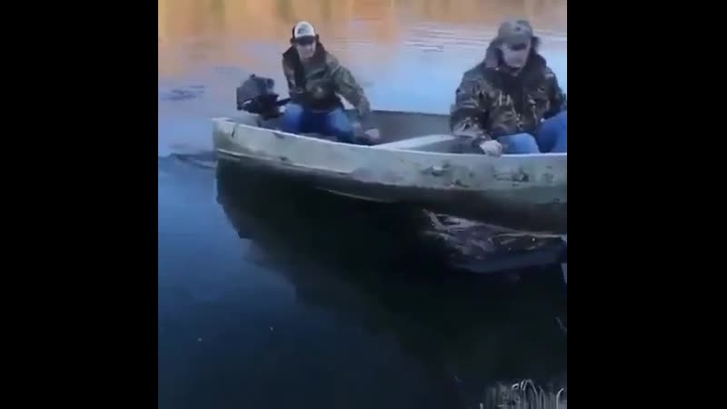 Умно привязал 😆😂