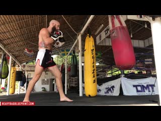 10 минутная тренироа на тяжёлом мешке (англ яз ) 10 vbyenyfz nhtybhjdrf yf nz;`kjv vtirt (fyuk zp )