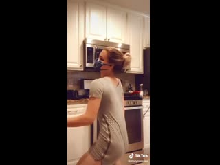 Ripsave shake it! (tiktok girl)