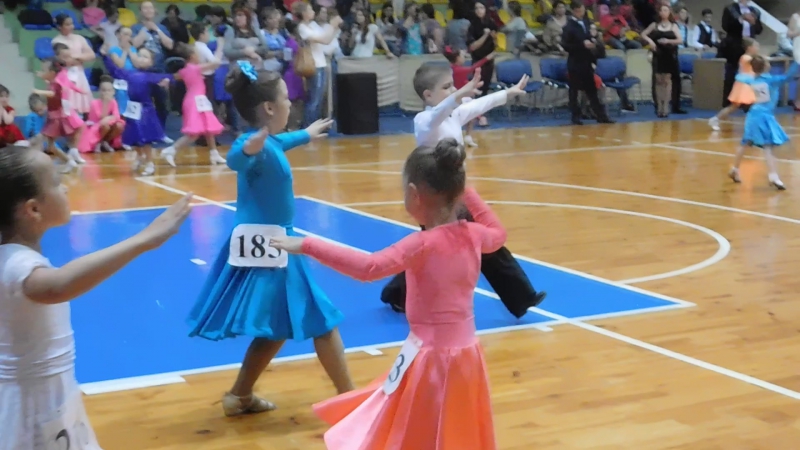 Оля і софія