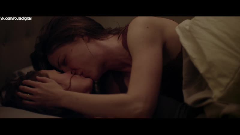 Erika latta, robin weigert, kate rogal, mimi ferraro, maggie siff, cleo gray, julie fain lawrence concussion (2013) hd 1080p