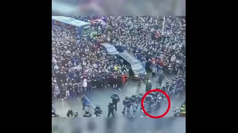 Митинги porn video – Вот так и проходят митинги