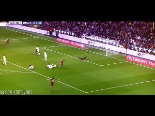 Шикарный гол иньесты [by li] | com/foot vine1