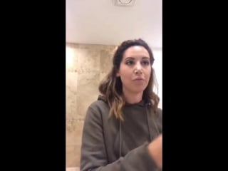 Ashley tisdale doing her make up tutorial lifestream may 6 instagram live