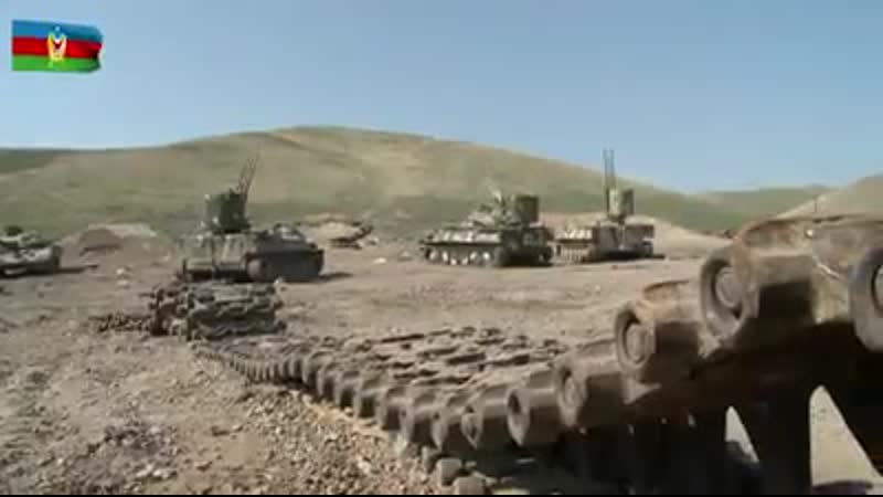 Минобороны показало десятки захваченных армянских танков