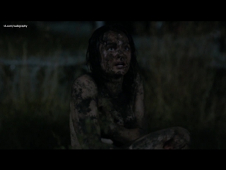 Даниэлла фариначчи (daniella farinacci), ханна монсон (hannah monson) сбой (glitch, 2015) сезон 1 / серия 1 (s01e01) 1080p