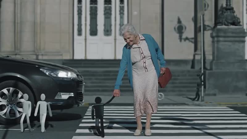 Тормози заранее перед пешеходным переходом